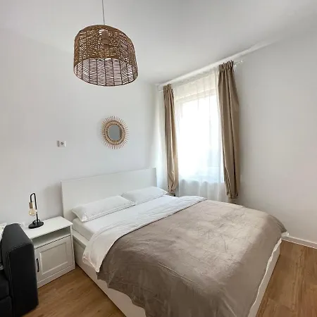 Apartment 130qm - 2 Side By Side - Free Parking - - Mallibase Hannover